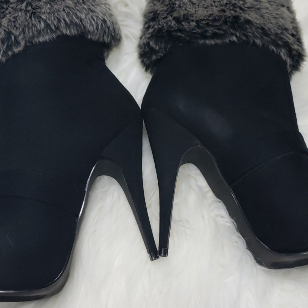 Shoe Dazzle Boots - Picture 7 of 7